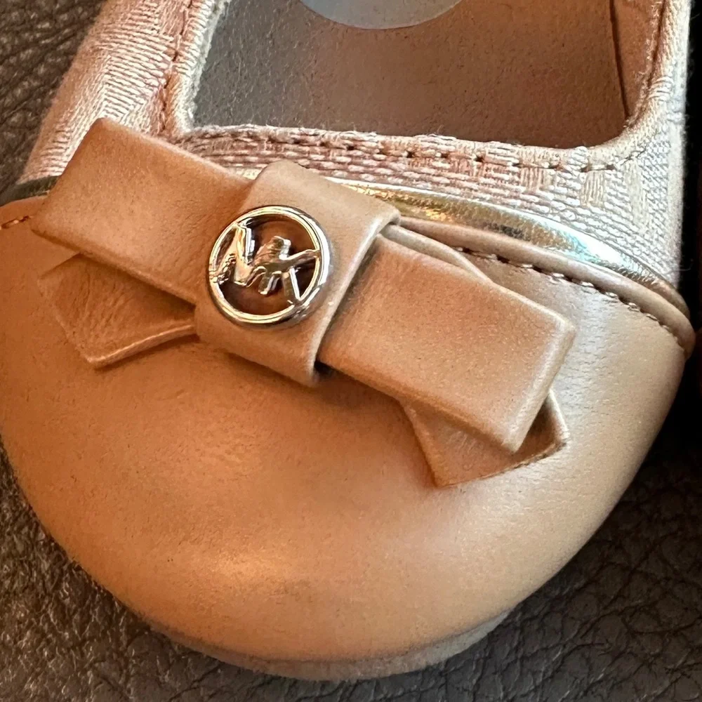 MICHAEL Michael Kors Girls Logo Ballet Flats – Size 7 - NWOT